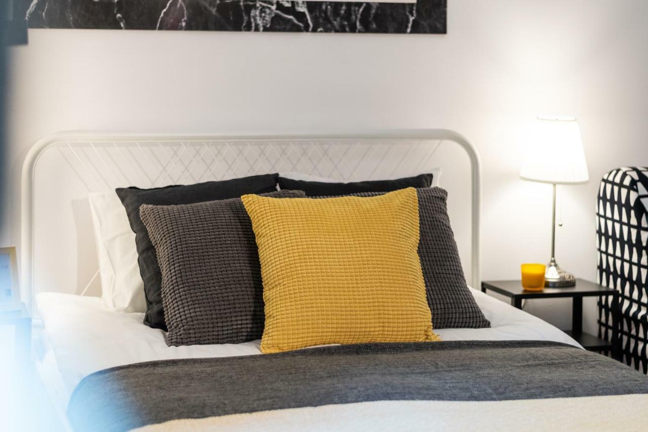 Apartments Wilcza 55 By Noclegi Renters Varsó Kültér fotó