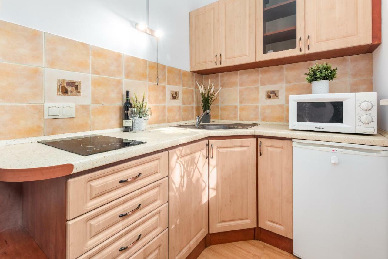 Apartments Wilcza 55 By Noclegi Renters Varsó Kültér fotó