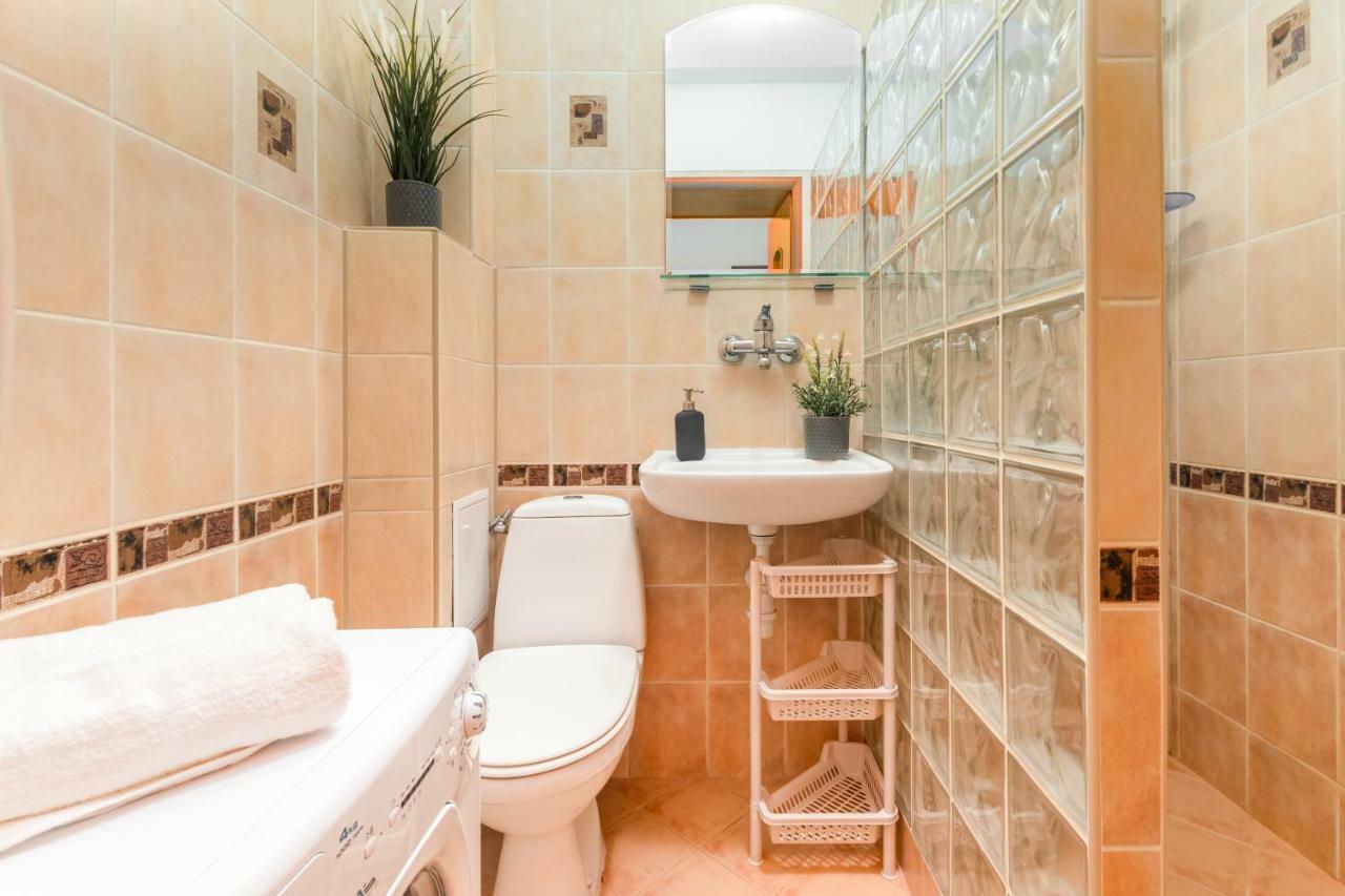 Apartments Wilcza 55 By Noclegi Renters Varsó Kültér fotó